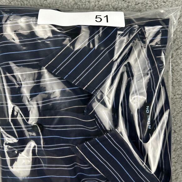 Van Heusen No Iron Men's L 16-16.5 Long-Sleeve Button Down Shirt Blue w/ Stripes - Picture 10 of 10